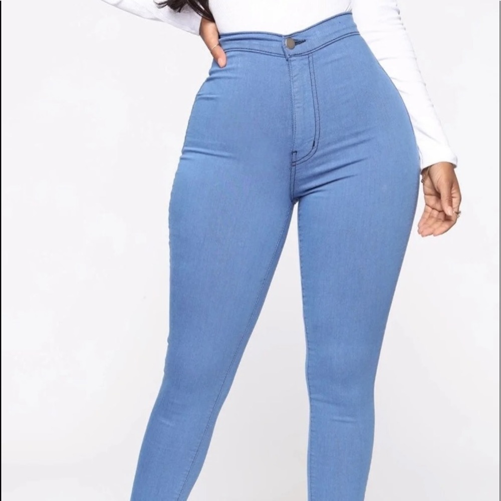 High waisted jeans